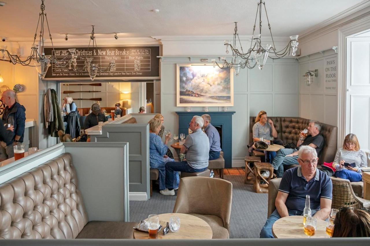 The Victoria Hotel Bamburgh Kültér fotó