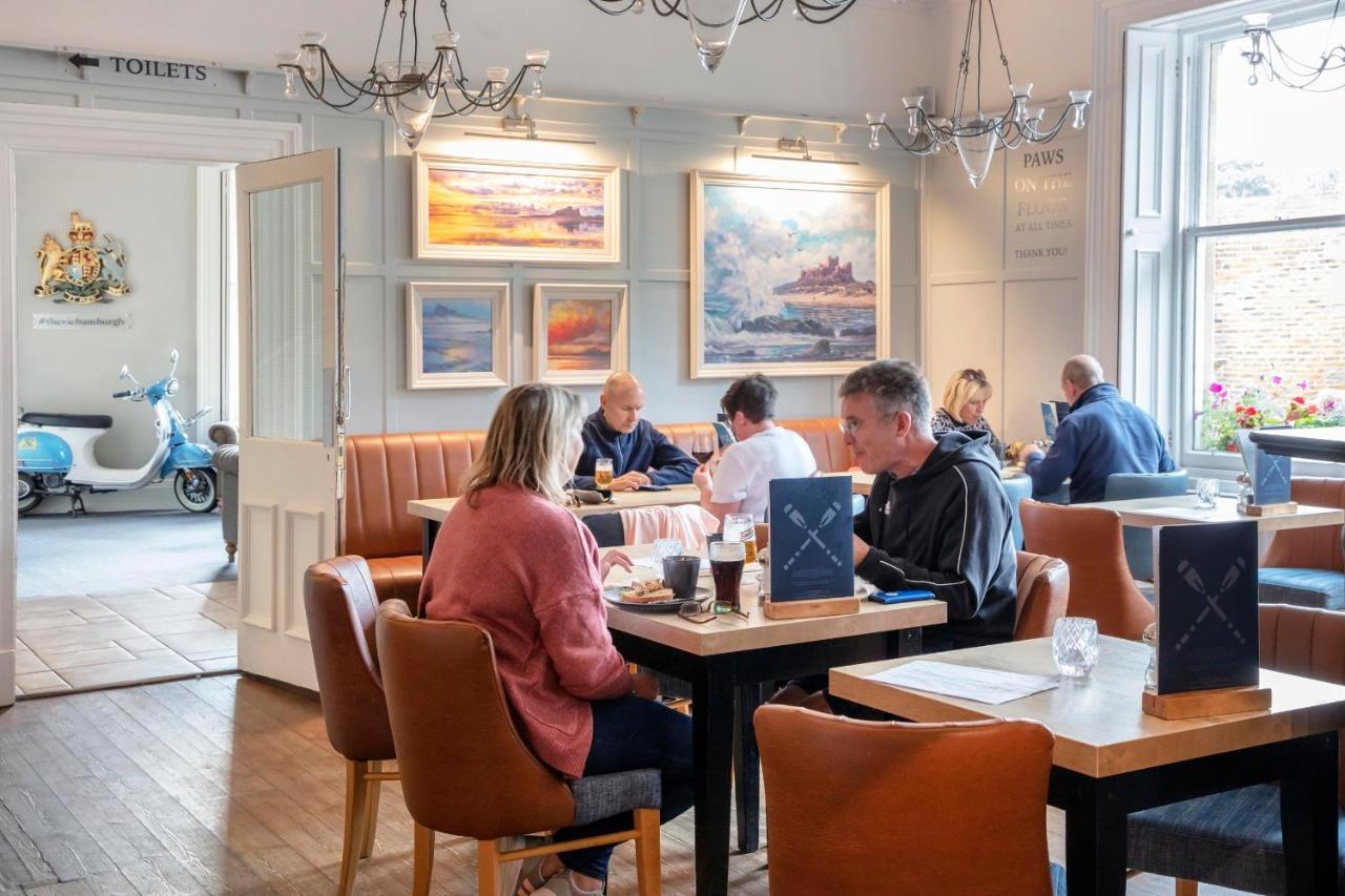 The Victoria Hotel Bamburgh Kültér fotó